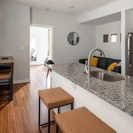 Otr, Queen Bed, 50In Tv, Workspace, Near Lightrail Cincinnati Exterior foto